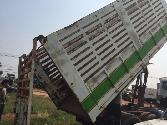 กะบะดั้มยาว6 ม พร้อมชุดลากลูก