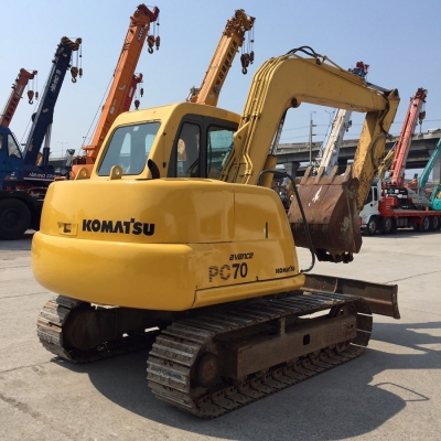 มาใหม่แล้วรถขุด อาร์มยาวพิเศษ KOMATSU  PC70-7E
