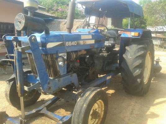 ขายรถไถ Ford 6610 N040 เล่มทะเบียน รถสวยเดิม สภาพพร้อมใช้ 0811838154