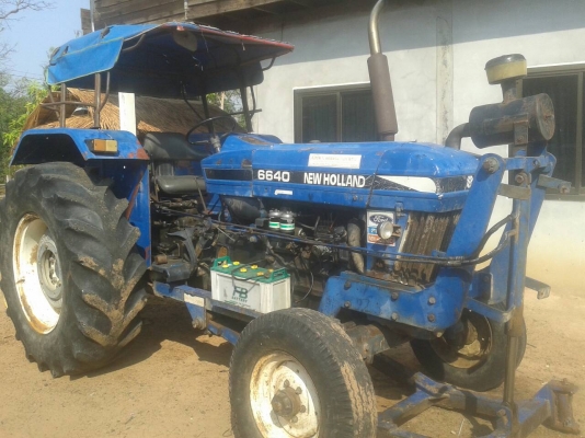 ขายรถไถ Ford 6610 N040 เล่มทะเบียน รถสวยเดิม สภาพพร้อมใช้ 0811838154