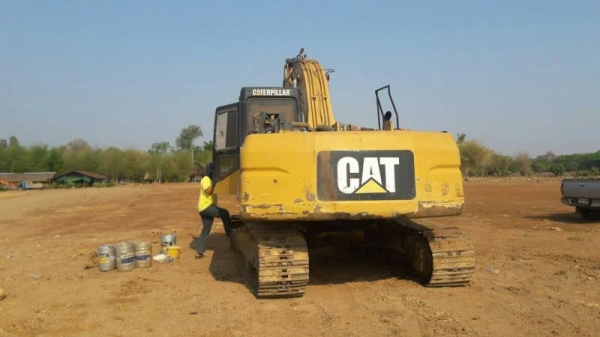 ขาย 695,000 CATTERPILLAR  320V2   เครื่องดี   ปั้มดี โช่หนา เอวเเน่น ไฟฟ้าครบ รถพร้อมใช้ 090-772-3710 090-772-3708