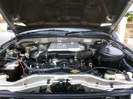 toyota hilux sport cruiser d4d2.5 S 4wd ปี 2003 พร้อมชุดแต่ง toyota hilux sport cruiser d4d2.5 S 4wd ปี 2003 พร้อมชุดแต่ง