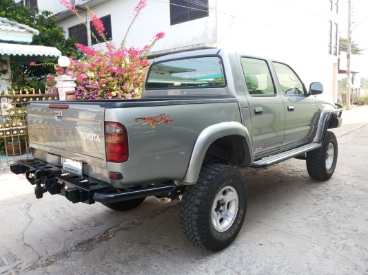 toyota hilux sport cruiser d4d2.5 S 4wd ปี 2003 พร้อมชุดแต่ง toyota hilux sport cruiser d4d2.5 S 4wd ปี 2003 พร้อมชุดแต่ง