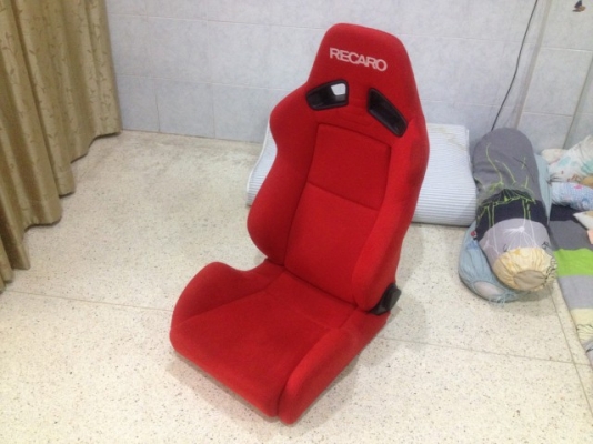 RECARO SR7 เเท้เเดงสดๆสภาพสวยเหมือนใหม่ไม่ขาดไม่ยุบพร้องรางเเท้เก่าญีปุ่น