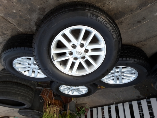 ล้อ Toyota champ ขอบ 17 ร้อมยางปี 13 ชุดล่ะ 12,500