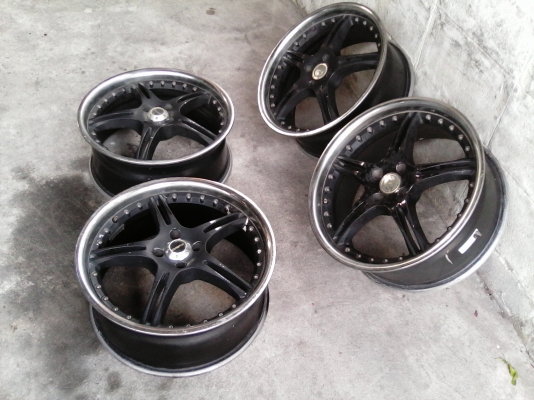 ขอบ18นิ้ว4รู100 สวยๆ 4 ล้อ ราคา 7500 บาท ขอบ18นิ้ว4รู100 สวยๆ 4 ล้อ ราคา 7500 บาท