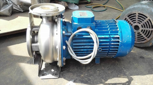 ** ขอบคุณผู้ซื้อ&amp;พี่เสือ ** ปั้มน้ำหอยโข่งหัวสแตนเลส EBARA Made in ITALY 10 HP 380V เข้า 2.5"- 2" สภาพเดิมๆสีเดิมๆวิ่งเงียบพร้อมเทส!!