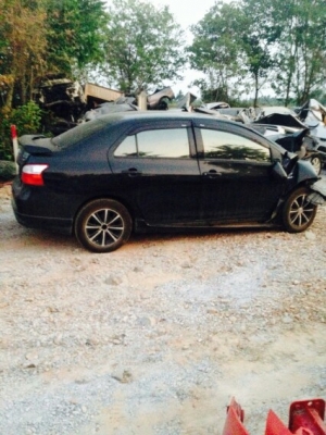 ซากนิวส์วีออสถอดเเยกขายอะไหลทุกอย่างทั้งคันมีหลายรุ่นเก๋งเเละกระบะถอดขายทุกคัน