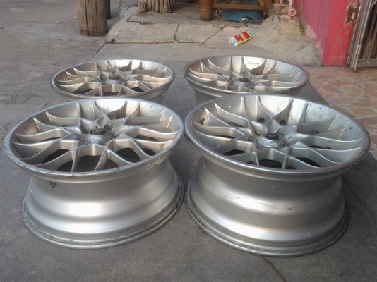 Crimson linea sport ขอบ 18 หน้า 8 หลัง 9 รู 5x114.3