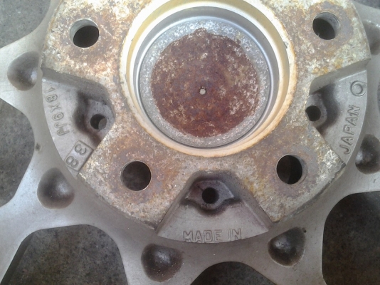 Crimson linea sport ขอบ 18 หน้า 8 หลัง 9 รู 5x114.3