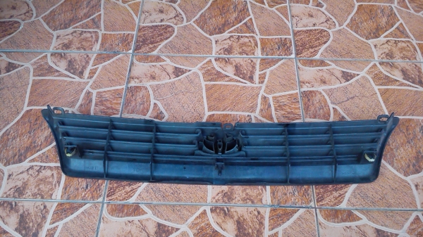 กระจังหน้า TOYOTA AE101 ตัวแวน