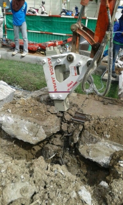 หัวเจาะใหม่ ASADA รุ่น A-30 แท้ๆจากญี่ปุ่น ติดตั้งกับ pc40-5 ราคาโรงงาน โทร.02-9409240-4 หัวเจาะใหม่ ASADA รุ่น A-30 แท้ๆจากญี่ปุ่น ติดตั้งกับ pc40-5 ราคาโรงงาน โทร.02-9409240-4