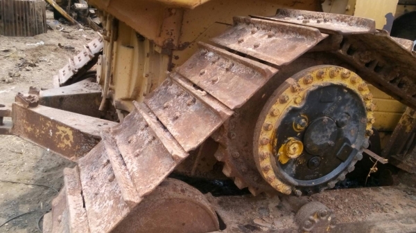 ขายมอเตอร์สวิงรถแมคโครุ่น 200. ทั้งโคมัสสุ โกเบ ฮิตาชิ แคท ขายทั้งลูกหรือแยกท่อนบนท่อนล่าง