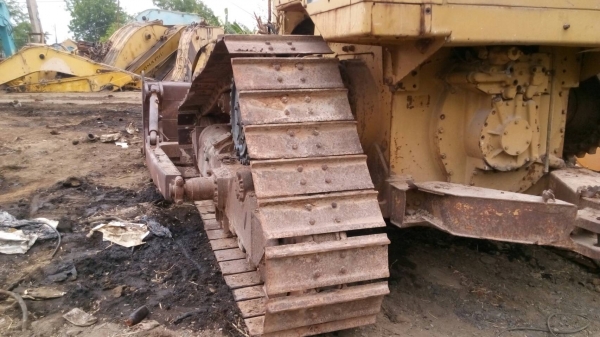 ขายโช่พร้อมแผ่น รถแทรกเตอร์ D-4-H.แผ่นยาว 50 ซม. และอะไหล่ตัวอื่นด้วย