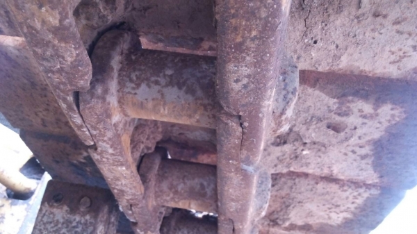 ขายโช่พร้อมแผ่น รถแทรกเตอร์ D-4-H.แผ่นยาว 50 ซม. และอะไหล่ตัวอื่นด้วย