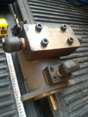 แม่ปั้มไฮดรอลิค ยี่ห้อ TOKIMRC ตัวใหญ่หนัก70 กก. จากญี่ปุ่น  ทำแรงดันได้สูง ใช้เครื่องยนต์หรือมอเตอร์ขับได้เลย