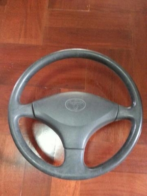 พวงมาลัย toyota 3 ก้าน โคโรลล่า