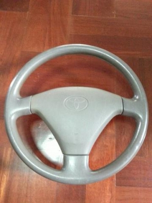 พวงมาลัย toyota vigo