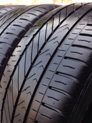 ยาง GOOD YEAR 215-55-17 ปี 14 ครบชุด 4 เส้น 3500 สภาพสวยๆดอกยางนิ่มๆไม่บวมเอาไปวิ่งกันยาวๆราคาเบาๆค่ะ