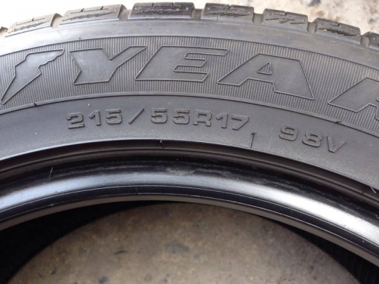 ยาง GOOD YEAR 215-55-17 ปี 14 ครบชุด 4 เส้น 3500 สภาพสวยๆดอกยางนิ่มๆไม่บวมเอาไปวิ่งกันยาวๆราคาเบาๆค่ะ