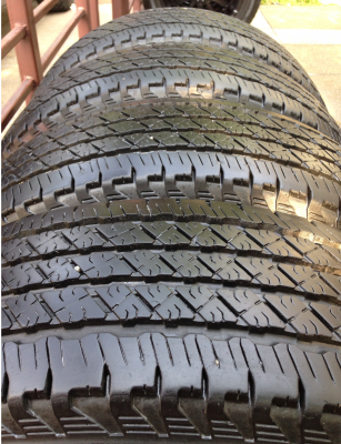 ยาง Roadstone 245 75 16 ปี12 ดอกเต็ม ไม่มีปะ ใช้กันยาว ราคาไม่แพง