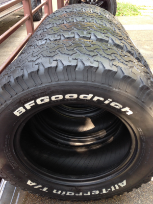 ยาง All BF Goodrich 265 65 17 ปี11 พร้อมใช้งาน ราคาไม่แพง