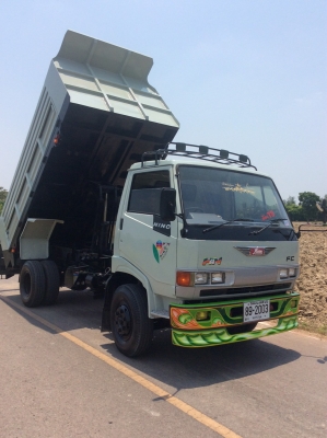 HINO 6ล้อ ดั้ม ช่างล่างหน้า-หลังF  เครื่องดี ยางดี ชัชชีสวย  แอร์เย็น ขาย  450,000 บาท ศุภากร 081-1903107 , 081-4252943
