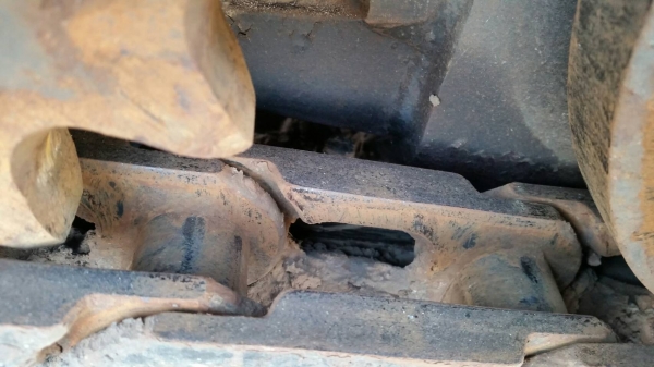 ขาย รถปูยางมะตอย กว้าง 2.70 เมตร HANTA AF-240 CS III เครื่อง ISUZU เก่าญี่ปุ่น