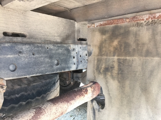 ขาย6ล้อ HINO FD176. เครื่อง HO7C 185 แรง เครื่องแน่นๆ แอร์ หนาวๆ พวงมาลัยพาวเวอร์ เบรคจิ๊บฟี่ ครัชซีสวยๆ รถเดิมๆ บางๆ ยาว 6.20เมตร ยาง 8.25 ภาษีเต็ม. สภาพสวยพร้อมใช้งาน ขาย420000บาท