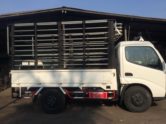 Hino 4 ล้อ (โฉมใหม่) ปี55 เครื่องยนต์ 136 แรงม้า กระบะยาว3.05เมตร มีคอก สภาพสวยพร้อมใช้งาน