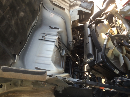 Hino 4 ล้อ (โฉมใหม่) ปี55 เครื่องยนต์ 136 แรงม้า กระบะยาว3.05เมตร มีคอก สภาพสวยพร้อมใช้งาน