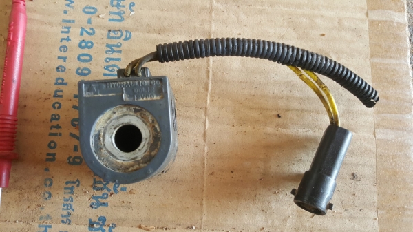 โซลินอยด์วาล์ว (Solenoid Valve) ตัดเพลาหน้า รถไถ Ford New Holland 12โวลต์ โซลินอยด์วาล์ว (Solenoid Valve) ตัดเพลาหน้า รถไถ Ford New Holland 12โวลต์