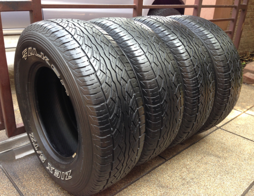 ยาง All FALKEN 265 70 16 ปี12 ดอกเยอะ ไม่มีปะ ราคาไม่แพง