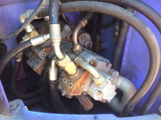 ขายรถแบคโฮ HITACHI ZX75UR คอลโทรลสั้น สภาพสวยพร้อมใช้ นำเข้าจากญี่ปุ่น มีVDOการทำงานครับ ขายรถแบคโฮ HITACHI ZX75UR คอลโทรลสั้น สภาพสวยพร้อมใช้ นำเข้าจากญี่ปุ่น มีVDOการทำงานครับ