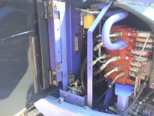 ขายรถแบคโฮ HITACHI ZX75UR คอลโทรลสั้น สภาพสวยพร้อมใช้ นำเข้าจากญี่ปุ่น มีVDOการทำงานครับ ขายรถแบคโฮ HITACHI ZX75UR คอลโทรลสั้น สภาพสวยพร้อมใช้ นำเข้าจากญี่ปุ่น มีVDOการทำงานครับ