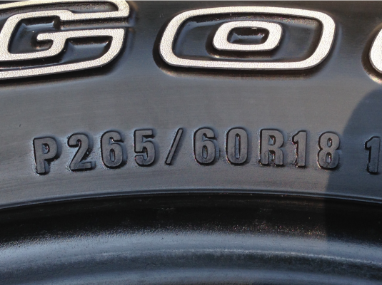 ยาง BF Goodrich 265 60 18 ปี11 ดอกเยอะ พร้อมใช้งาน ราคาไม่แพง