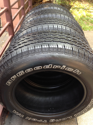 ยาง BF Goodrich 265 60 18 ปี11 ดอกเยอะ พร้อมใช้งาน ราคาไม่แพง