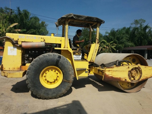 ขายรถบด BOMAG BW212D-2 น้ำหนัก 12010 กิโลกรัม 2 เพลา 2 เปลือก ราคา 750000