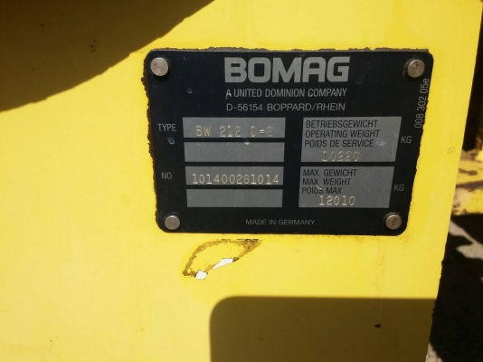 ขายรถบด BOMAG BW212D-2 น้ำหนัก 12010 กิโลกรัม 2 เพลา 2 เปลือก ราคา 750000