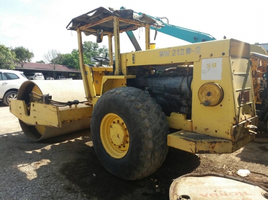 ขายรถบด BOMAG BW212D-2 น้ำหนัก 12010 กิโลกรัม 2 เพลา 2 เปลือก ราคา 750000