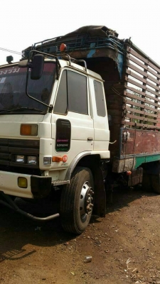 ขายรถ10ล้อ NISSAN UD CDA12M ปี36 ทะเบียนไม่ขาด ประกันชั้น1 เอกสารพร้อมโอน (ไม่มีเครื่อง เกียร์ หม้อน้ำ) สนใจโทร 090-8588220คุณนะ 093-3258446คุณบิว หรือเข้าดูสินค้าอื่นๆได้ที่ www.truck.in.th/498 หรือเพจFacebook ณรงค์ ซื้อขายรถมือสอง (เว็บไซต์ส่วนตัว) หรือ