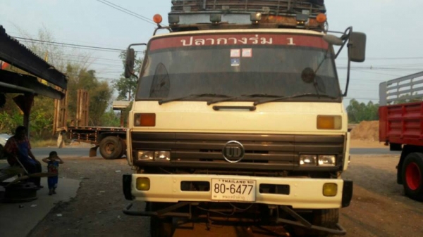 ขายรถ10ล้อ NISSAN UD CDA12M ปี36 ทะเบียนไม่ขาด ประกันชั้น1 เอกสารพร้อมโอน (ไม่มีเครื่อง เกียร์ หม้อน้ำ) สนใจโทร 090-8588220คุณนะ 093-3258446คุณบิว หรือเข้าดูสินค้าอื่นๆได้ที่ www.truck.in.th/498 หรือเพจFacebook ณรงค์ ซื้อขายรถมือสอง (เว็บไซต์ส่วนตัว) หรือ