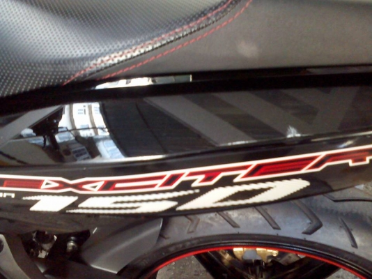 ขาย Yamaha Exciter 150 ปี 58 เครื่องดีเดิมๆ สภาพภายนอกมีรอยล้มด้านซ้ายหน่อย สองจุด เล่มพร้อมชุดโอน ขาย Yamaha Exciter 150 ปี 58 เครื่องดีเดิมๆ สภาพภายนอกมีรอยล้มด้านซ้ายหน่อย สองจุด เล่มพร้อมชุดโอน