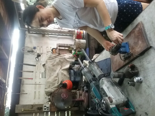 เครื่องสกัดปูนให้เช่า