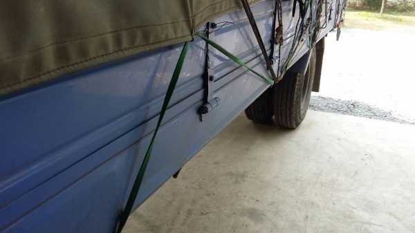 ขายรถหกล้อ ISUZU NPR66P รถประกอบ เครื่อง 130 แรง ปี 47 กระบะคาร์โก้ยาว 5 เมตร