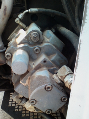 รถแบคโฮขายด่วน SH75U-2  500,000 บาท