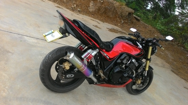 ็Honda Cb400 Super4ปี95 สภาพสวยเอี่ยมๆเสียงท่อเพาะๆ(Tel.0930155519ชิต)