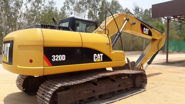 ขายCAT 320  D  รถสวยพร้อมใช้งานเดิมๆทุกชิ้นสีเดิมครับ ช่วงล่างเต็มหมด เอกสารชุดจดทะเบียน จากเมโท รถพึ่งหมดค่างวดครับ