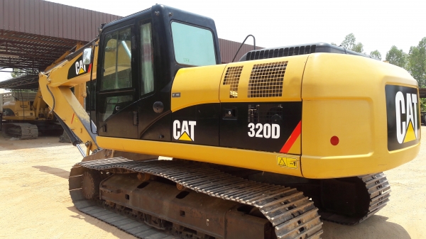 ขายCAT 320  D  รถสวยพร้อมใช้งานเดิมๆทุกชิ้นสีเดิมครับ ช่วงล่างเต็มหมด เอกสารชุดจดทะเบียน จากเมโท รถพึ่งหมดค่างวดครับ
