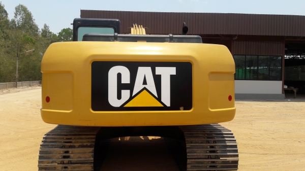 ขายCAT 320  D  รถสวยพร้อมใช้งานเดิมๆทุกชิ้นสีเดิมครับ ช่วงล่างเต็มหมด เอกสารชุดจดทะเบียน จากเมโท รถพึ่งหมดค่างวดครับ
